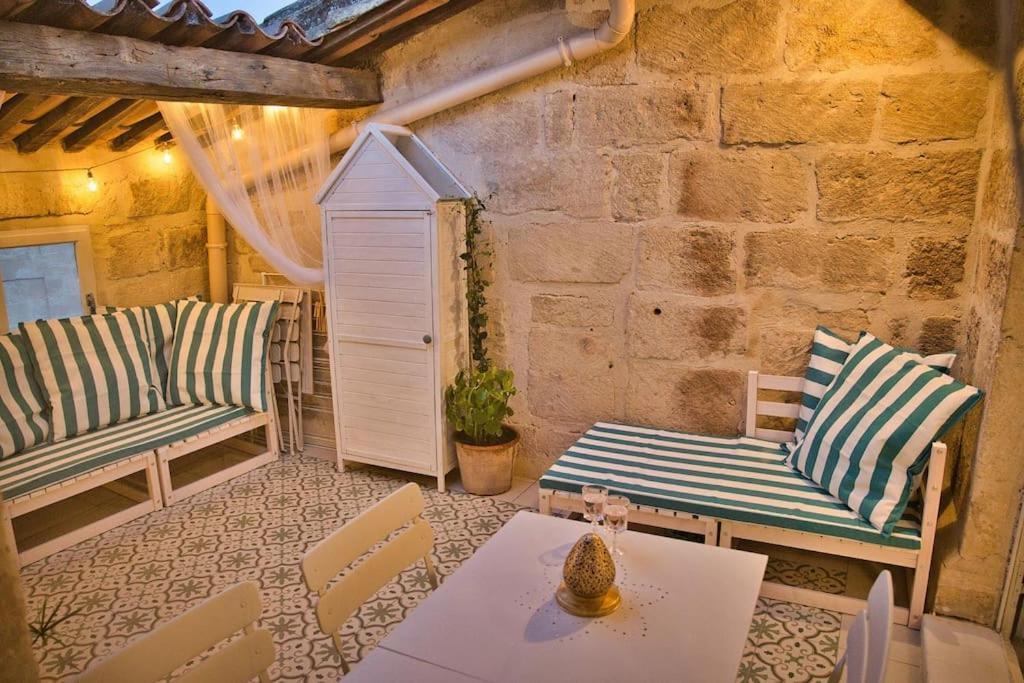 Appartement-Terrasse Centre Historique Uzès Eksteriør billede
